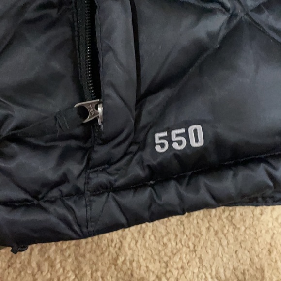 Woman’s North face Vest - Picture 4 of 4